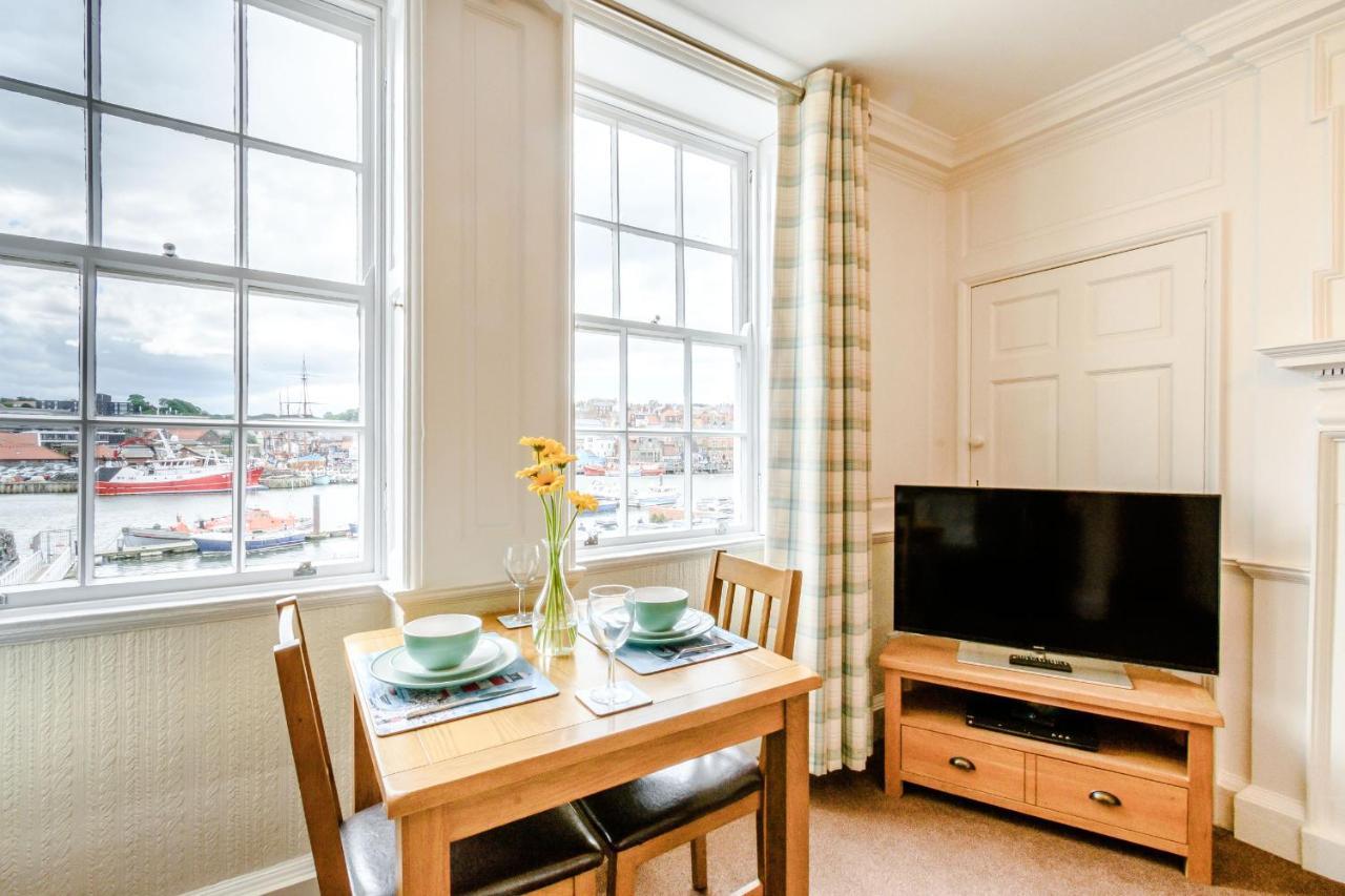 What A View At Quayside Apartment 휫비 외부 사진